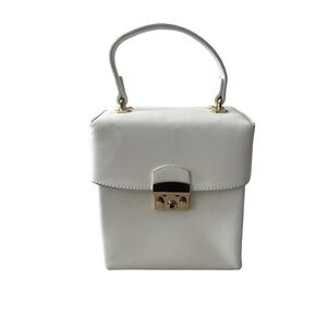 Fashion Nova Bucket Mini Bag